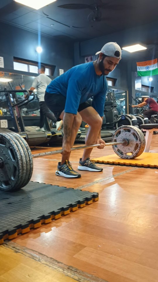 Deadlift training at PR Fitness